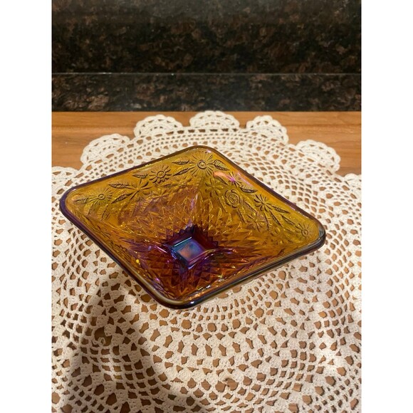 Vintage Indiana Carnival Glass Diamond shaped Candy Dish - Picture 2 of 9